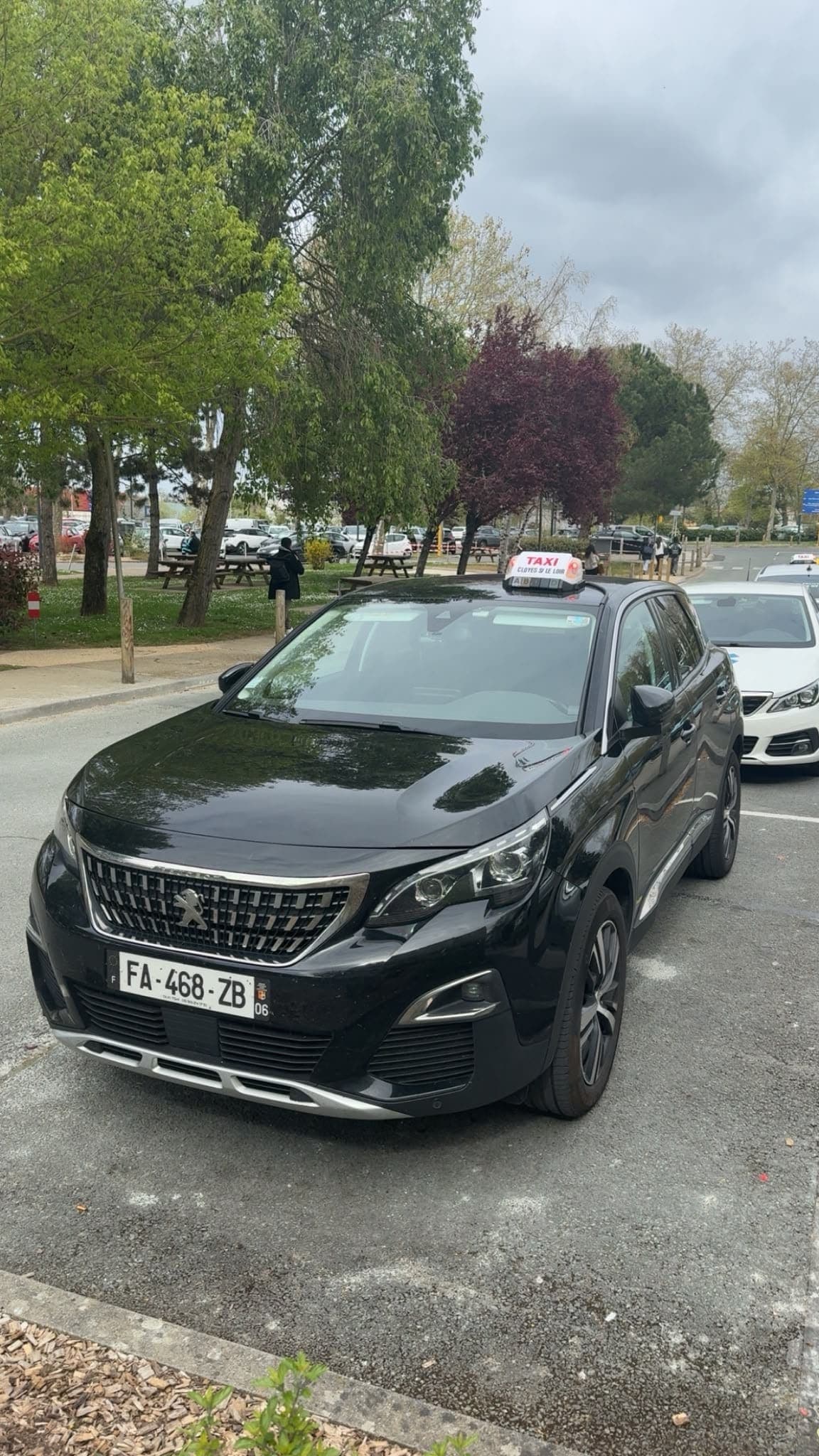Le taxi TSM déposé devant un centre hospitalier