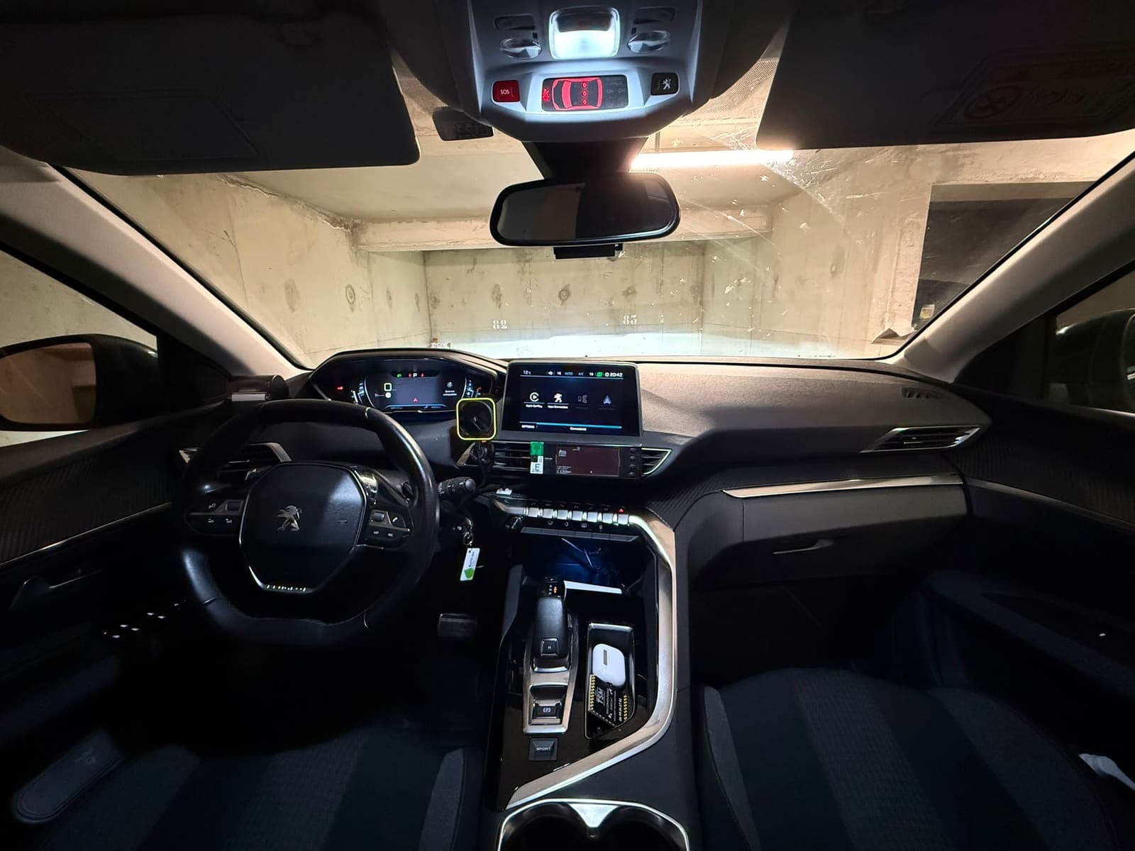 L'intérieur du Peugeot 3008 : poste de conduite i-Cockpit